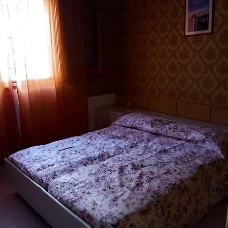 Giusy Campomarino (Taranto)